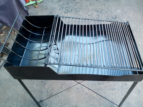 Parrillero Hierro - Tipo Bandeja 81 X 47 Cm En Chapa 18