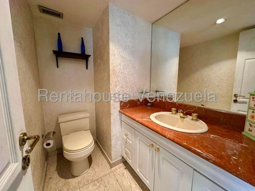 Tg Penthouse En Venta En Santa Eduvigis, Moderno Semi Amoblado, Con Piscina 25-17104 Ys