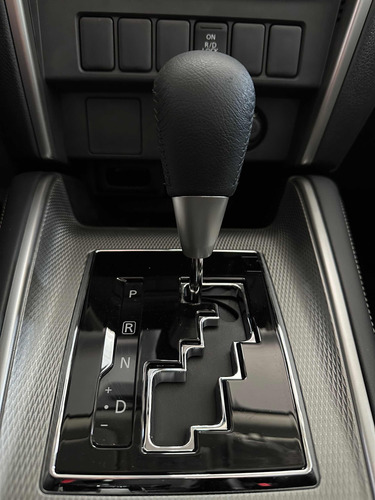 Mitsubishi L200 2.4 Di-d High Power 181cv Cuero