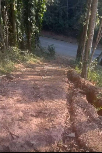 Terreno No Condomínio Sausalito Com 1.160m2