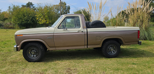 Ford F-100 3.6 Lujo