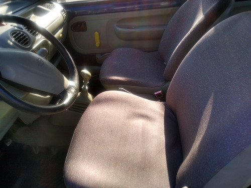 Imagen 10 de 11 de Renault Twingo 2001 1.2 Authentique
