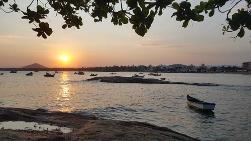 Imagem 1 de 14 de Kitnetes Na Praia De Meaípe - Guarapari - Es