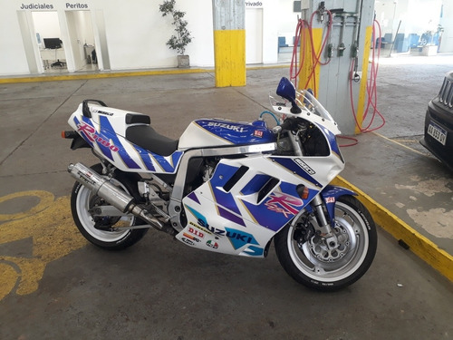 Suzuki Gsxr1100