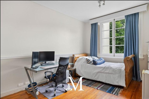 Casa En Venta- Belgrano-zona Embajadas- Pileta Y 3 Cocheras