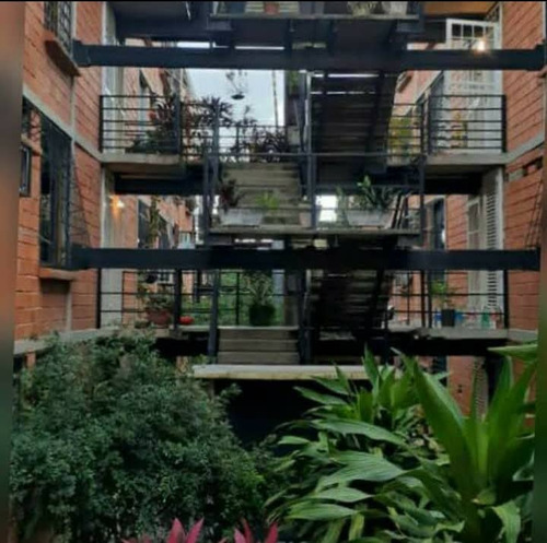 Se Vende Apartamento En Guacara, Residencias Guacara Plaza. (vr)