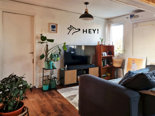 Dpto. Renovado En Condominio Con Jardines