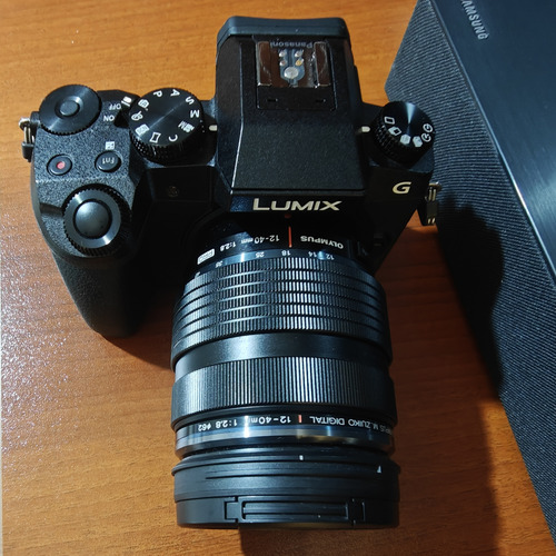 Panasonic Lumix G7 4k Con Lente Olympus Zuiko Pro 12-40 F2.8 (Usado)