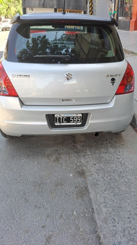 Imagen 8 de 8 de Suzuki Swift 2010 1.5 N
