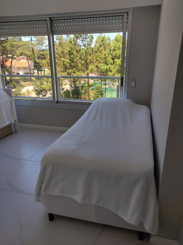 Imagen 4 de 8 de Excelente Apartamento Frente Al Mar En Alquiler En Temporada. Consulte Precio.