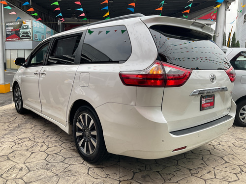 Toyota Sienna 3.5 Limited At