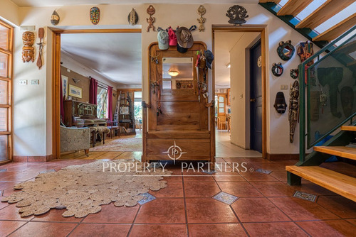 Casa 7 Dormitorios En 1300 M2 De Terreno, Gran Qui...