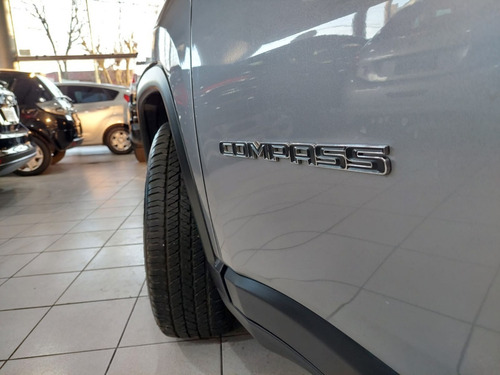 Imagen 9 de 16 de Jeep Compass 2019 2.4 Longitude