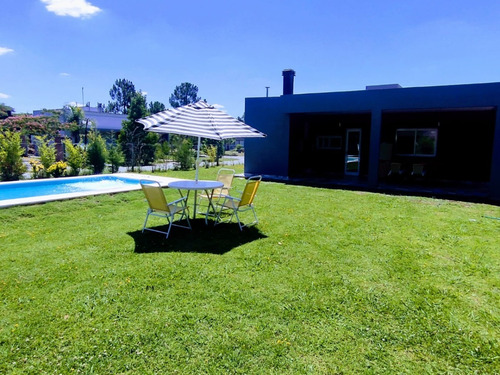 Venta Canning Barrio Cerrado Brickland Casa 3 Dormitorios, Galería, Parque Y Piscina!