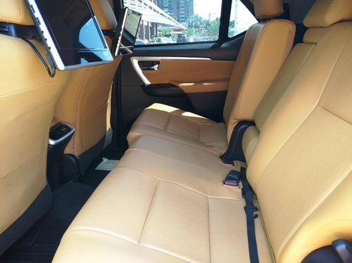 Imagen 14 de 17 de Toyota Fortuner Dubai Vx.r+