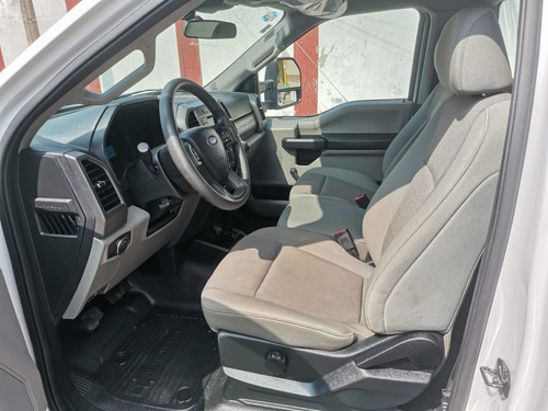 Imagen 12 de 12 de Ford F-350 2020 6.3l Xl 6.2 Plus Ac At