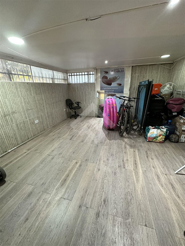 Departamento En Venta De 3 Dorm. O Local En Maipú