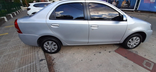 Toyota Etios 1.5 Sedan Xs 2017