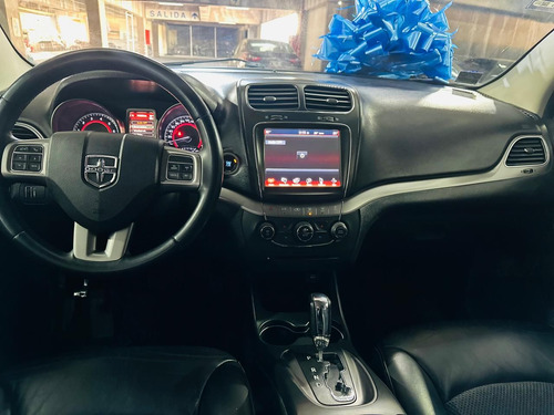 Dodge Journey 2.4 SXT Lujo Piel 7 Pasajeros At