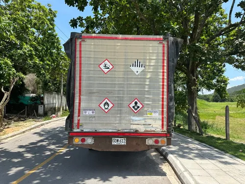 Camion Sinotruk Howo Canter
