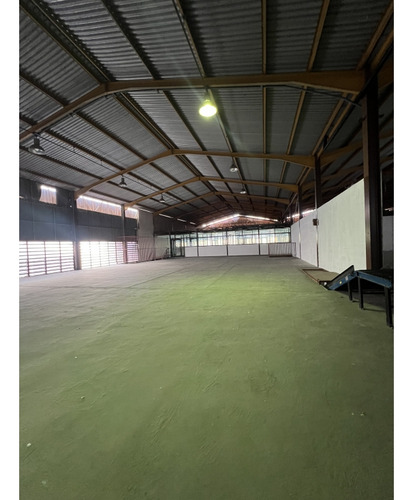 Galpón En Venta En Guaicay (las Minas De Baruta) 3499 Mts2
