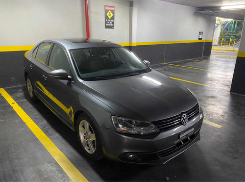 Volkswagen Vento 2.5 Luxury 170cv