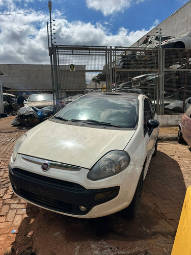Sucata Fiat Punto 1.8 16v Etorq 2016 Para Retirada De Peças (Usado)