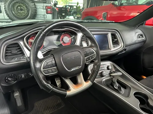 Dodge Challenger 6.2 Srt Hellc At