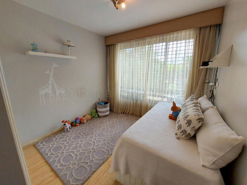 Imagen 16 de 23 de Apartamento En Venta - Los Palos Grandes 22-16186