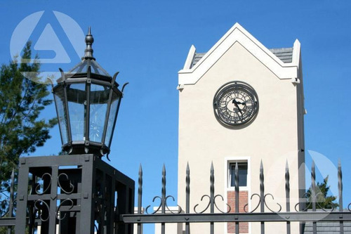 Imagen 7 de 20 de Saint Thomas Oeste - Canning
