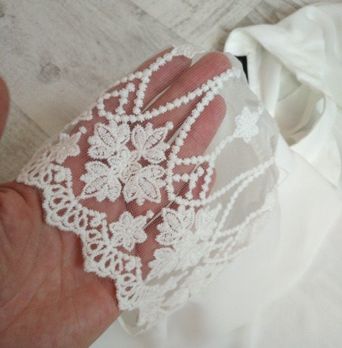 Blusa Blanca Tallas Xs S M Gasa Con Encaje Nueva En Stock