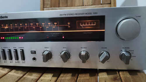 Receiver Gradiente Model 1360. Lindo E Conservado Prata (Usado)