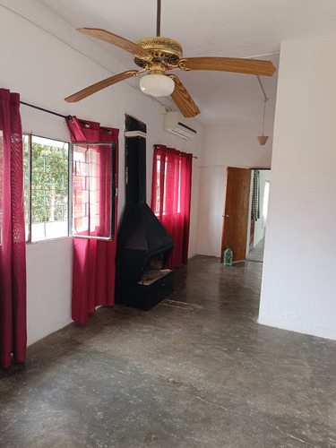 Se Vende Muy Linda Casa De Dos Dormitorios, Santa Rosa, Canelones.