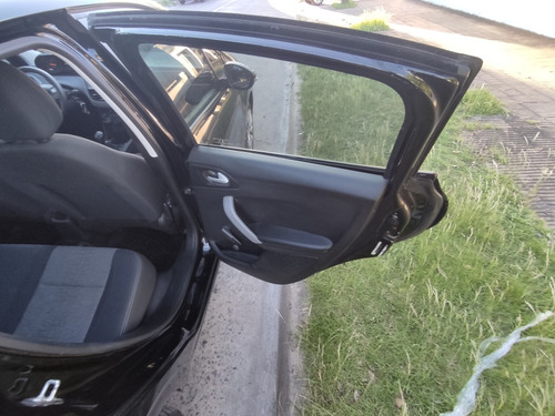 Peugeot 208 1.6 Active