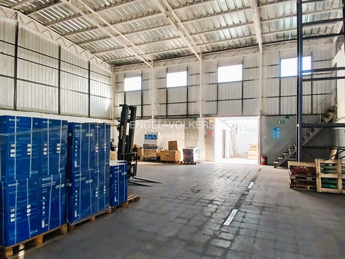 Bodega Más Oficinas En Venta / Parque Industrial La Reina