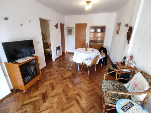 Imagen 1 de 9 de Departamento Un Dormitorio-venta- Abasto