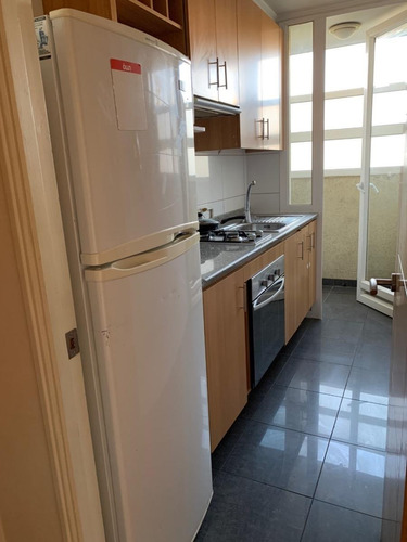 Arriendo Departamento Cercano A Estacion Metro Los Leones