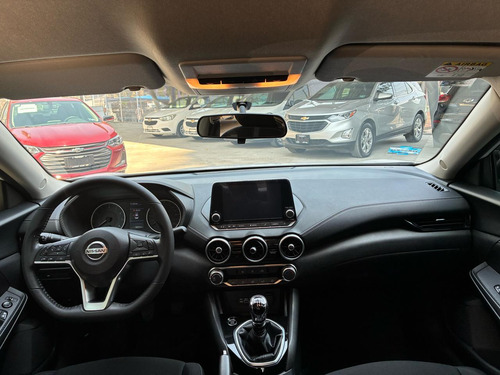 Nissan Sentra 2.0 Advance Mt