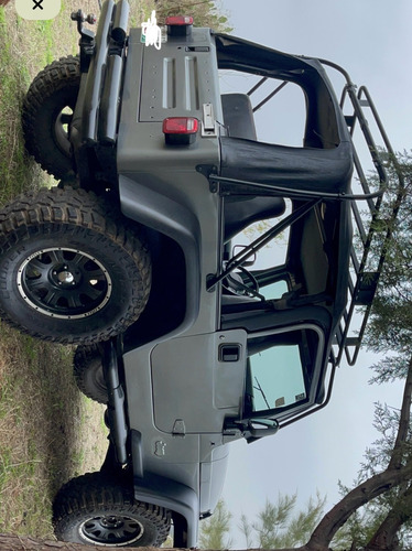 Pintura Nueva , Llantas Nuevas , 4 Levantado, Body En Carro