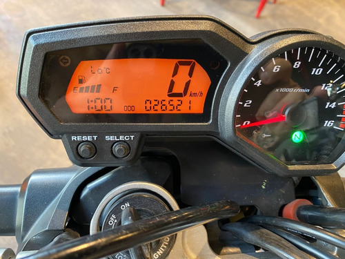 Imagen 3 de 16 de Yamaha Fazer 600 Cbr Benelli Tnt Honda Xj6 Er6n 800 Fz6
