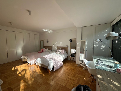 Departamento En Venta De 2 Dorm. Con Jardin A Pasos Del Vma