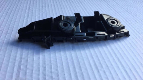 Guia Defensa Delantera Lh Volkswagen Jetta2018 5c6-807-183-a