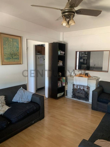 Departamento 3 Ambientes En Flores - Excelente Ubicacion - Oportunidad
