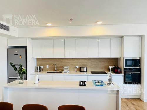 Venta : Apartamento 2 Dormitorios Torre Trump Playa Brava Punta Del Este