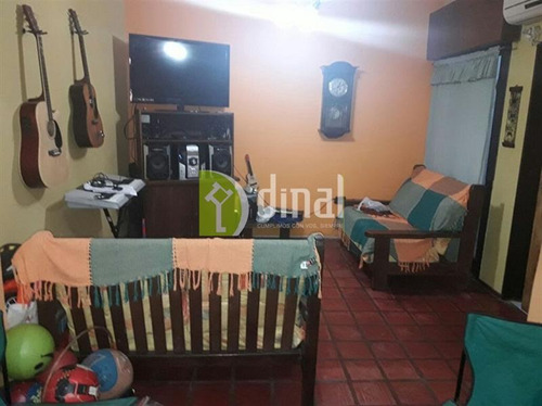 Imagen 13 de 16 de Casa 5 Ambientes Con Parque Y Entrada Para Auto