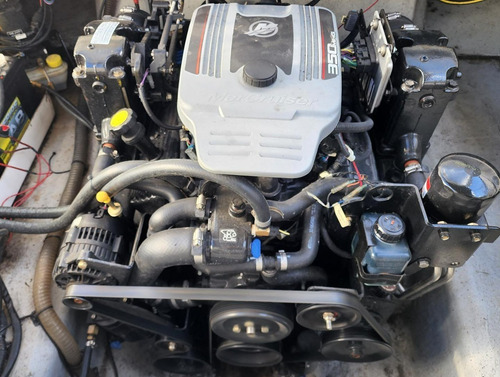 Imagen 9 de 11 de Quicksilver 2700 Cuddy Mercruiser 5.7 300hp Daycruiser