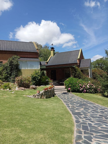 Casa En Venta En Sierra De Los Padres