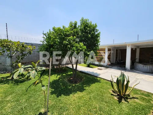 Casa En Venta En Morelos, Fraccionamiento Paraíso Tlahuica
