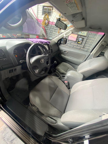 Toyota Hilux Srv