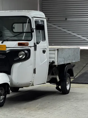 Bajaj Maxima Motocarro